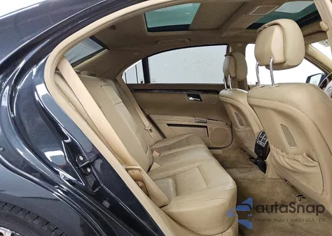 2013 Mercedes-Benz S 550 4Matic z USA, uszkodzony, nr VIN WDDNG9EBXDA511706